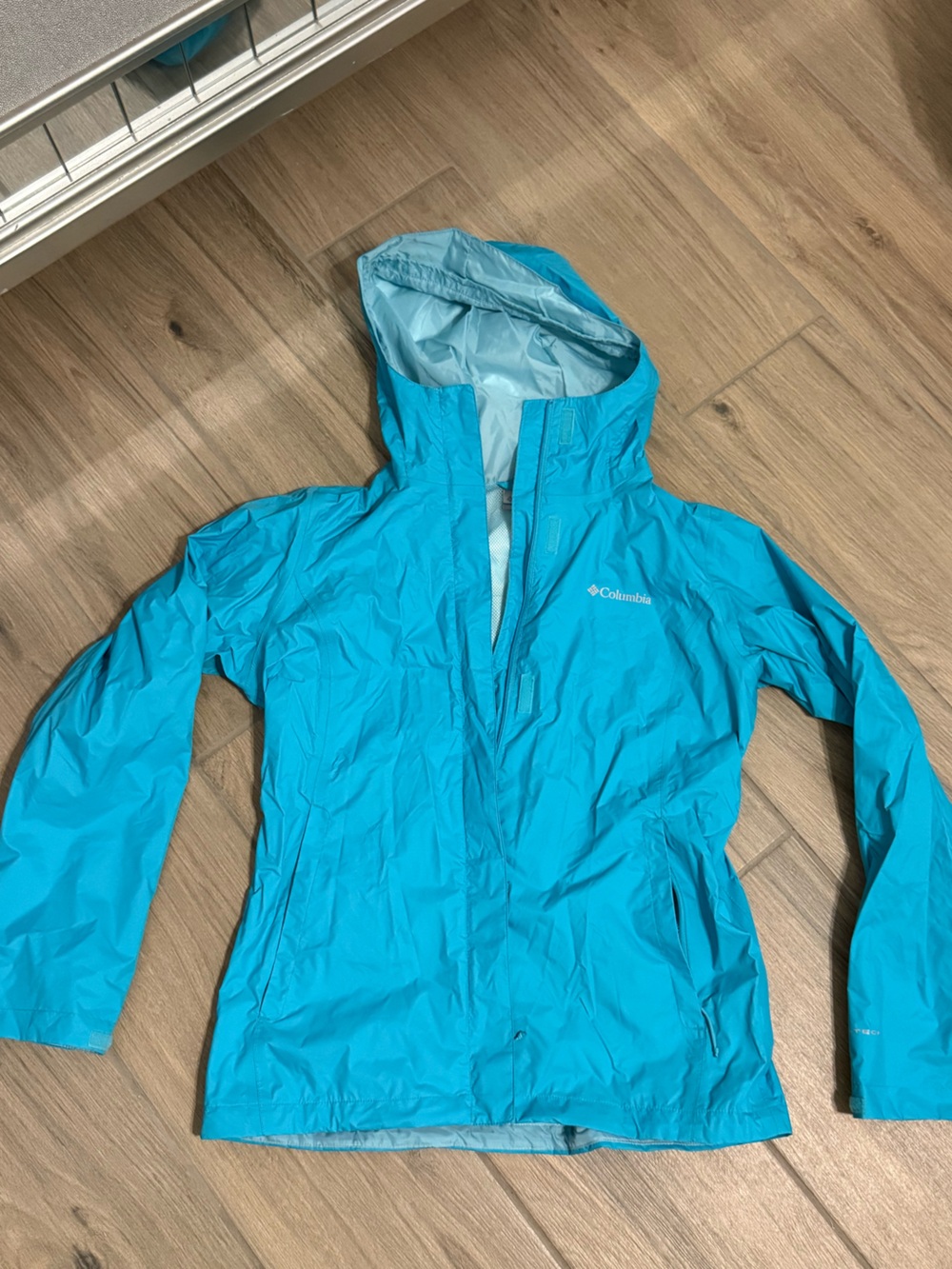 Columbia Womens M Turquoise Lightweight Rain Windbreaker